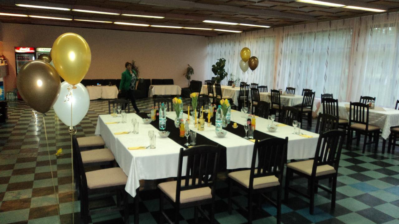 خيساريا Hotel Stroitel المظهر الخارجي الصورة